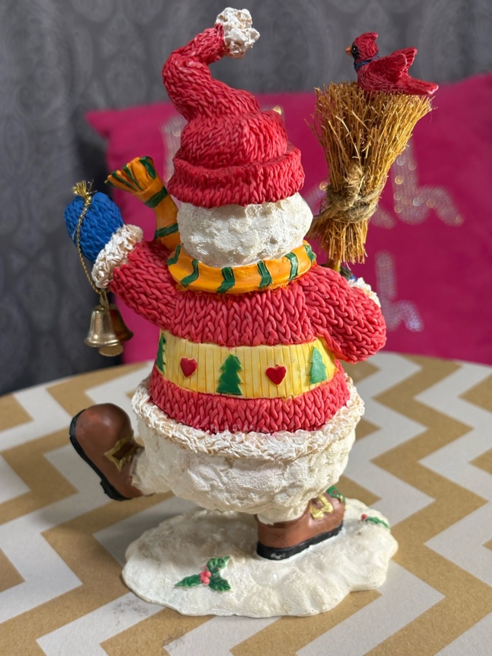 Vintage Resin Snowman with Cardinal and Bell - Classic Christmas Collection - Picture 13 of 16